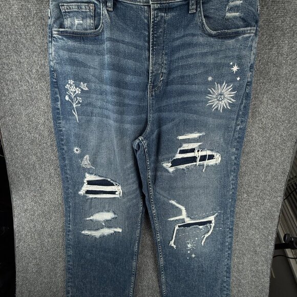 NWT Arizona Jeans Women Distressed Painted Vintage Straight Size 17 High Rise - Picture 1 of 16